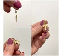 Zlatý prívesok 1302