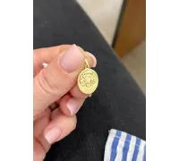 Zlatý prívesok 1560