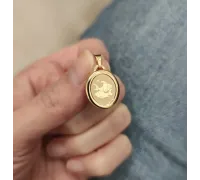 Zlatý prívesok 1474