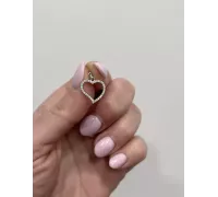 Prívesok srdiečko so zirkónmi z bieleho zlata 1035