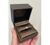 Diamantový prsteň z bieleho zlata 135