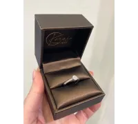 Diamantový prsteň z bieleho zlata 137