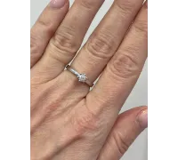 Diamantový prsteň z bieleho zlata 148