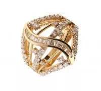 Zlatý prsteň 323
