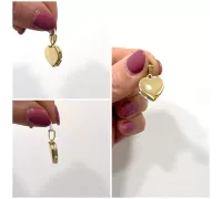 Zlatý prívesok 1261